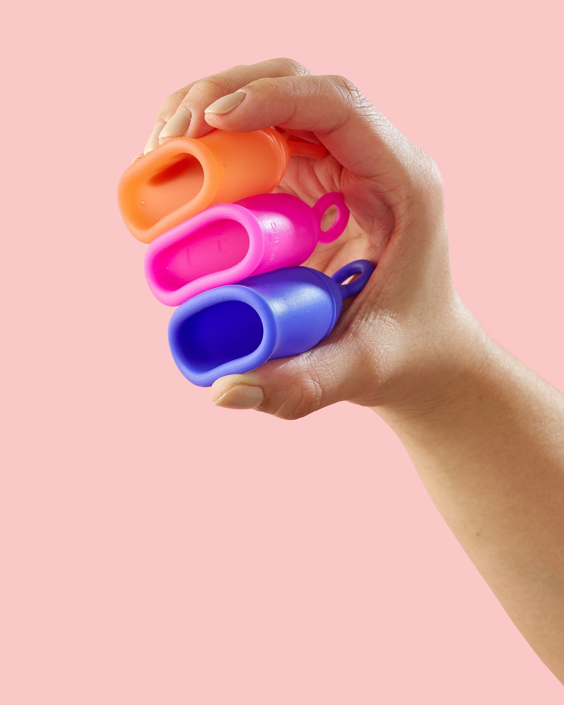 Peachlife® 3 Pack Menstrual Cups Squish Test