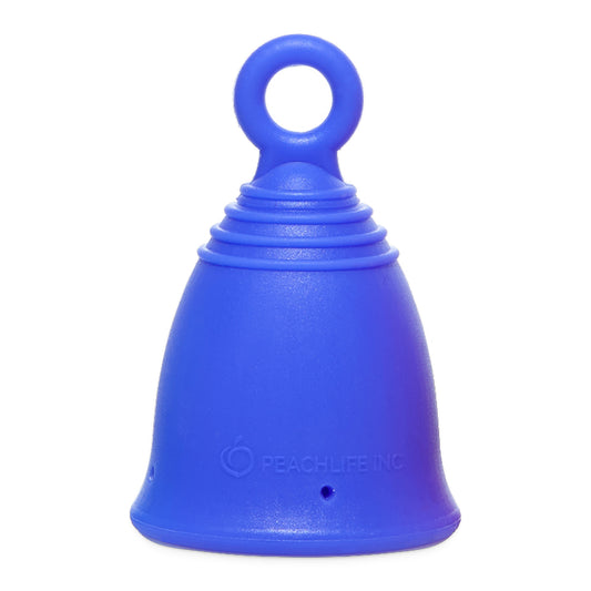 Peachlife Peachcup medium extra firm 28 ml blue menstrual cup with ring stem, front view