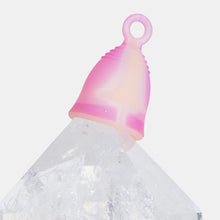 Load image into Gallery viewer, Peachlife Ring Tab Menstrual Cup

